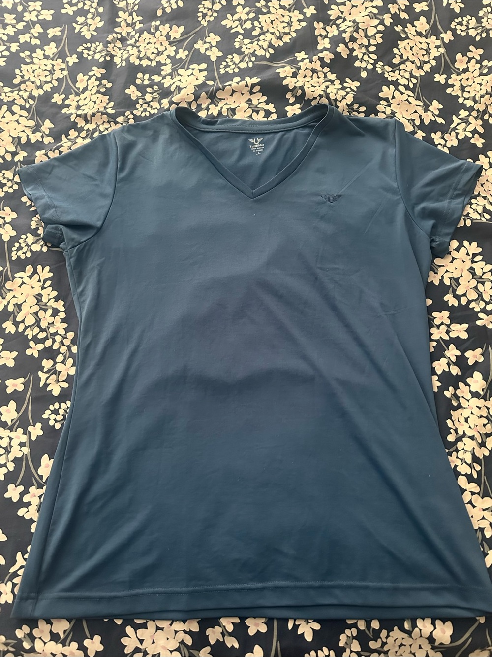 AeroVee Women's V-Neck Short Sleeve Tee - Navy